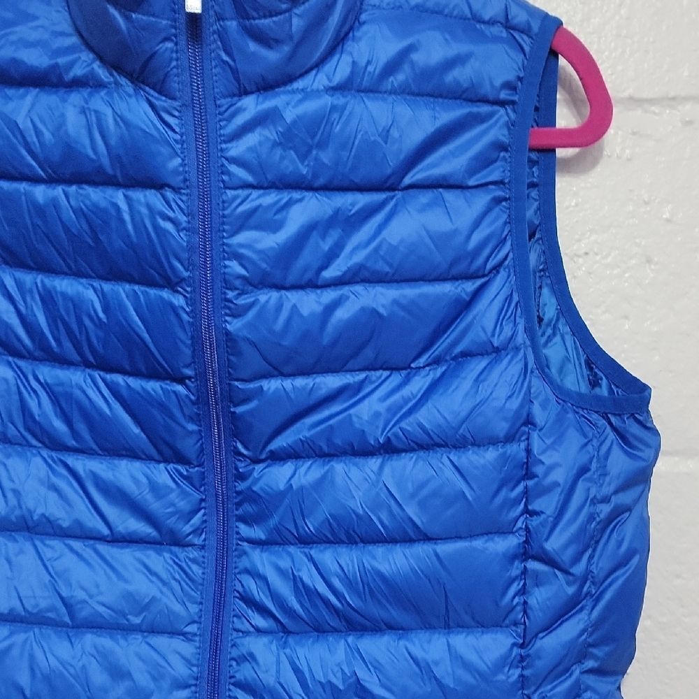 Be Inspired Blue Down Packable Puffer Vest Size L - Picture 8 of 14